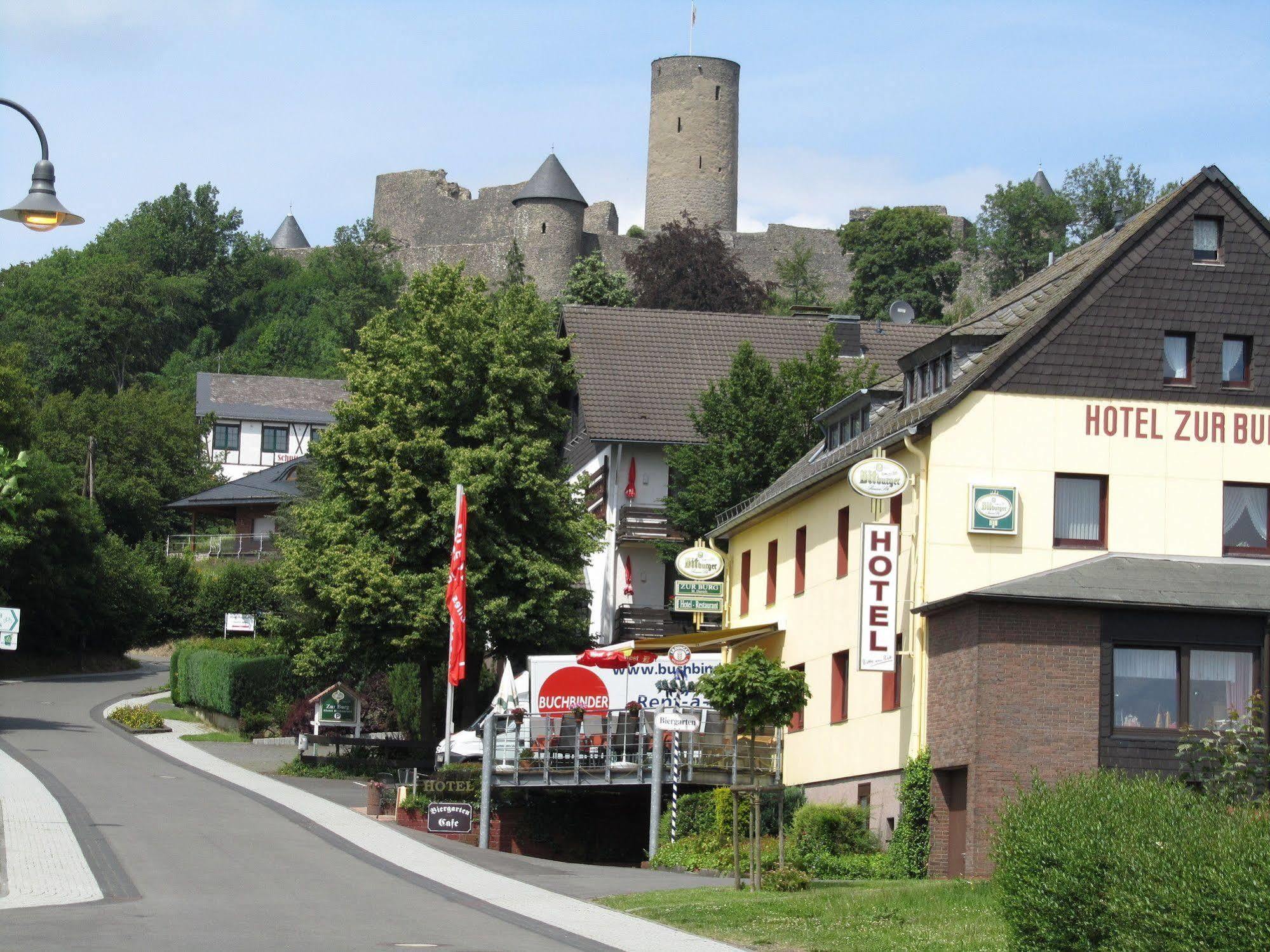 gut-Hotel zur Burg Nürburg ring Exterior foto